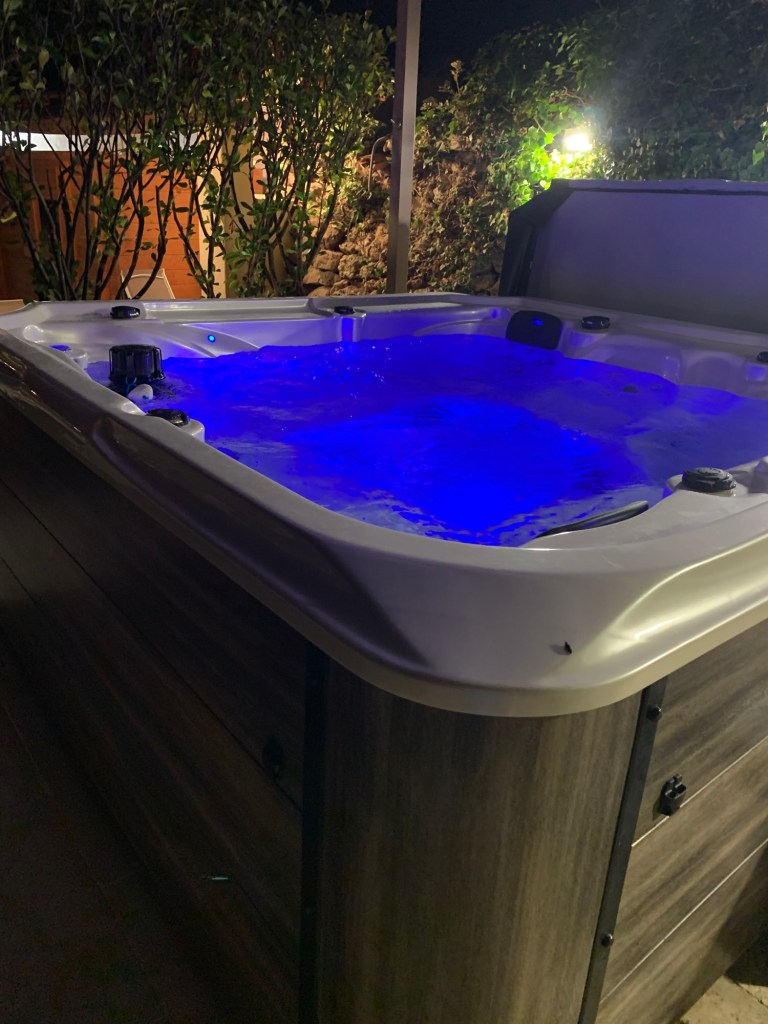 772f9923-94e6-4c5f-934b-7ae9bd6cacb5-1